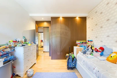 Apartamento T3 para Arrendamento em Lumiar