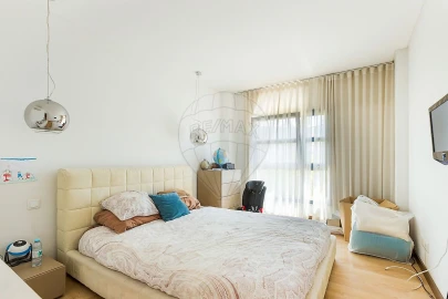 Apartamento T3 para Arrendamento em Lumiar