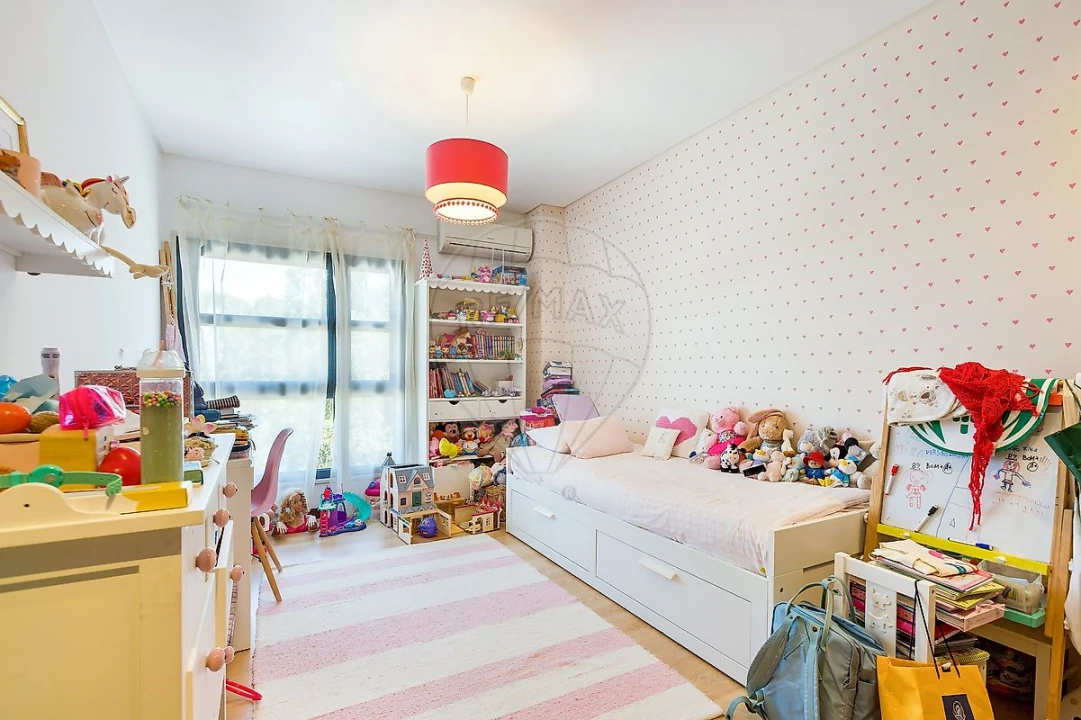 Apartamento T3 para Arrendamento em Lumiar Foto 10