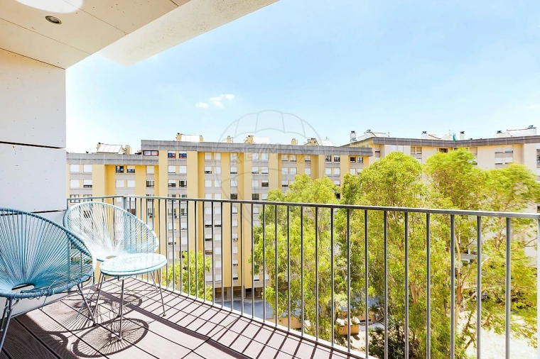 Apartamento T3 para Arrendamento em Lumiar Foto 5