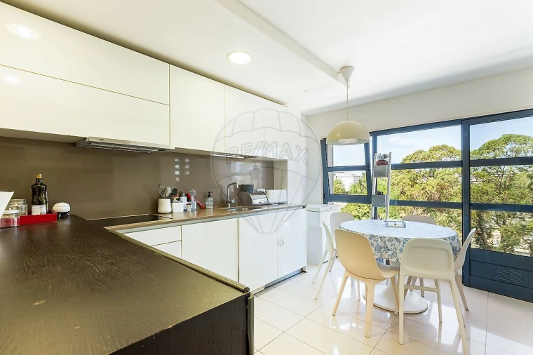 Apartamento T3 para Arrendamento em Lumiar Foto 6
