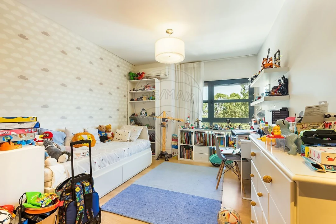 Apartamento T3 para Arrendamento em Lumiar Foto 9