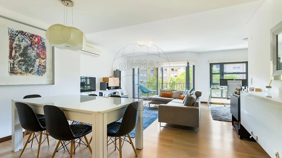 Apartamento T3 para Arrendamento em Lumiar