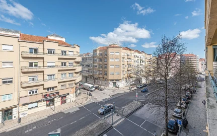 Apartamento T3 para Arrendamento em Areeiro