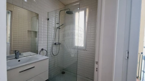 Apartamento T3 para Arrendamento em Areeiro