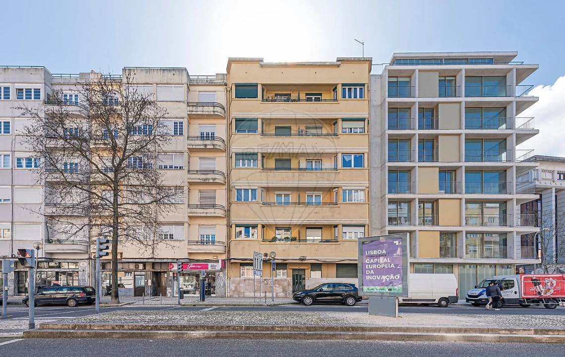 Apartamento T3 para Arrendamento em Areeiro Foto 22