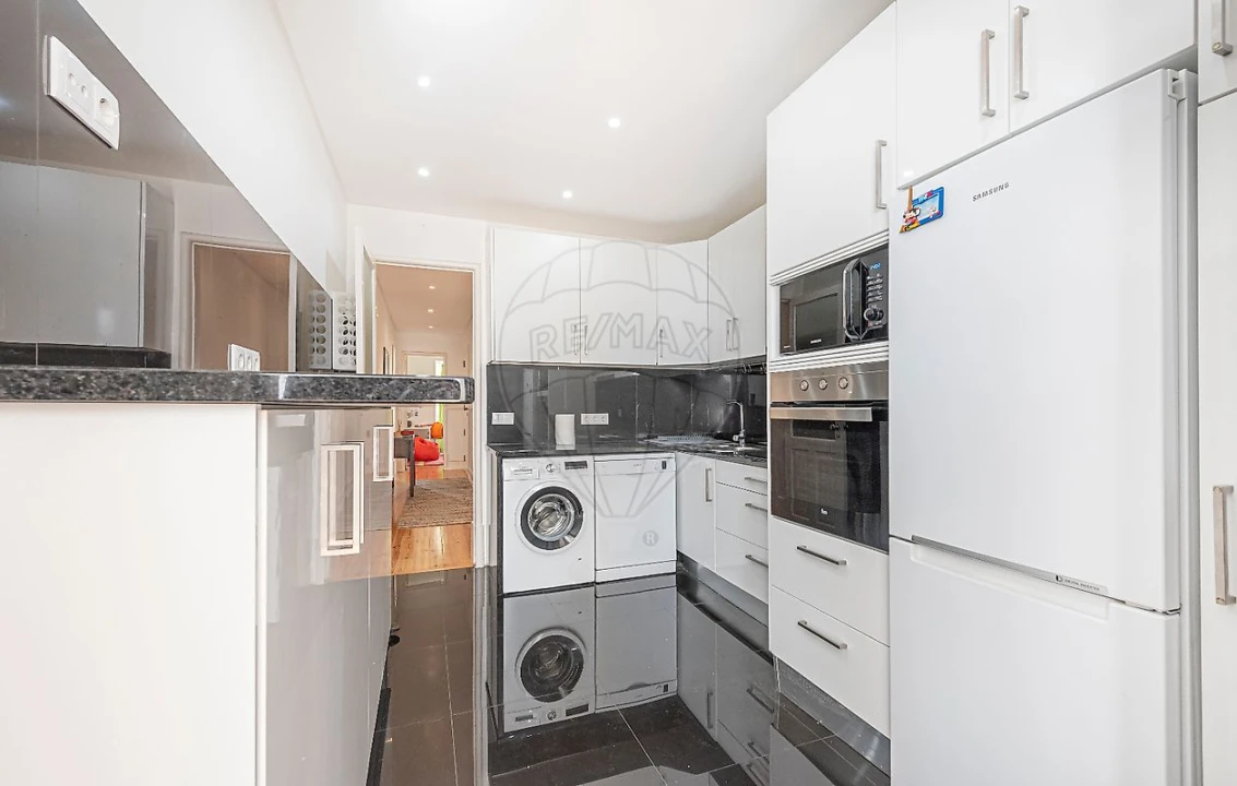 Apartamento T3 para Arrendamento em Areeiro Foto 26
