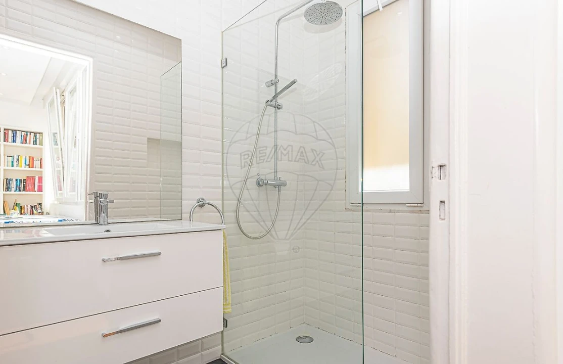 Apartamento T3 para Arrendamento em Areeiro Foto 15
