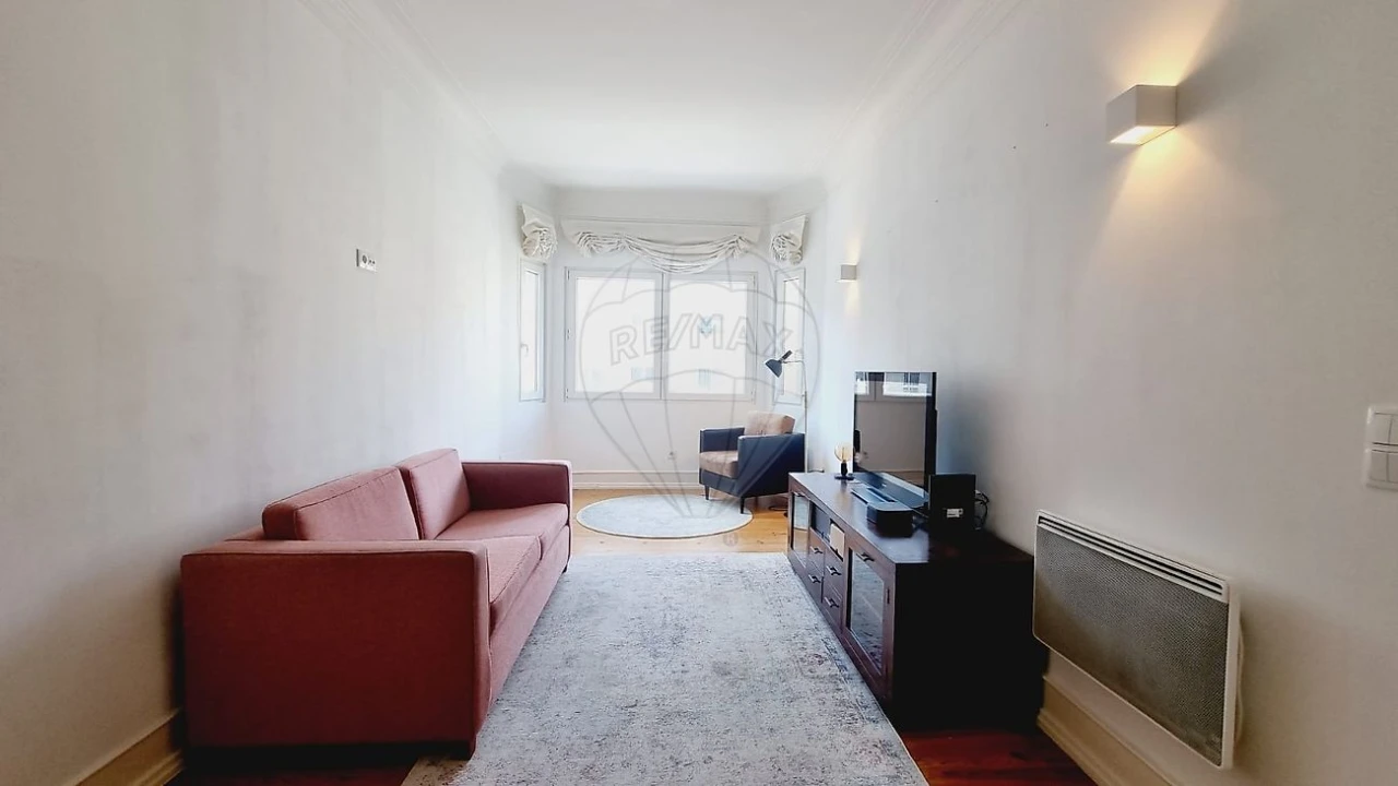 Apartamento T3 para Arrendamento em Areeiro Foto 8
