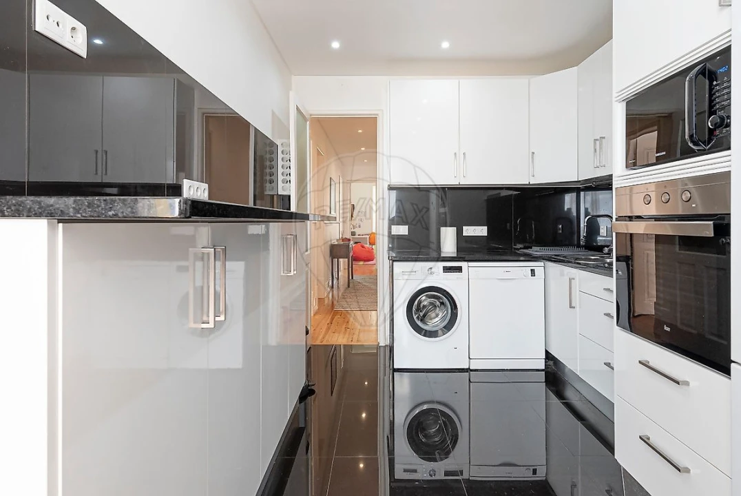 Apartamento T3 para Arrendamento em Areeiro Foto 14