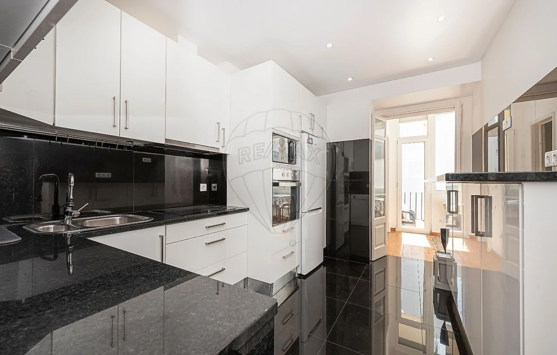 Apartamento T3 para Arrendamento em Areeiro Foto 13