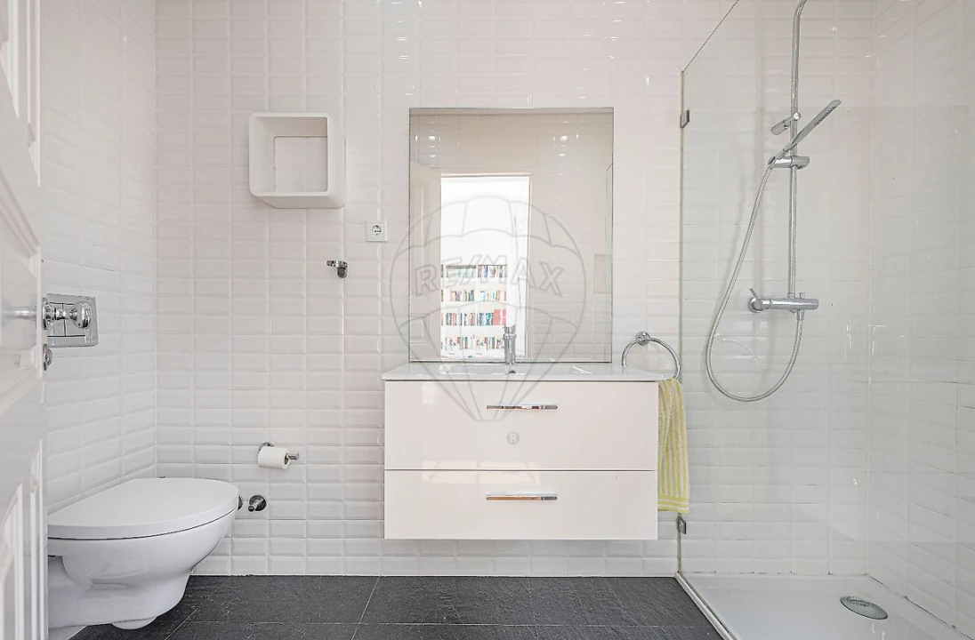 Apartamento T3 para Arrendamento em Areeiro Foto 18