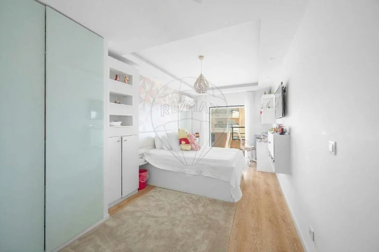 Apartamento T3 para Venda em Carcavelos e Parede Foto 2