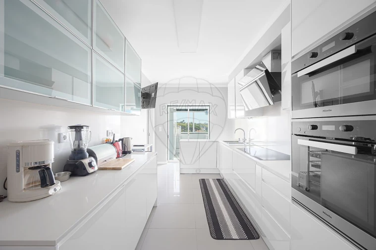 Apartamento T3 para Venda em Carcavelos e Parede Foto 6