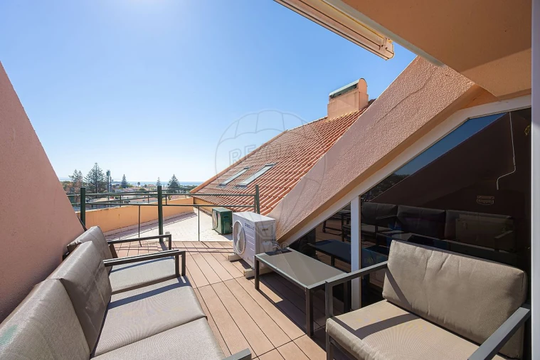 Apartamento T3 para Venda em Carcavelos e Parede Foto 18