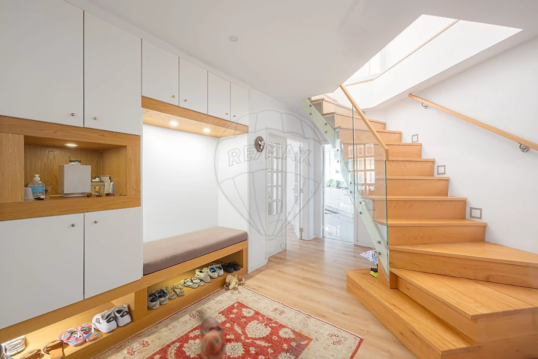 Apartamento T3 para Venda em Carcavelos e Parede Foto 14