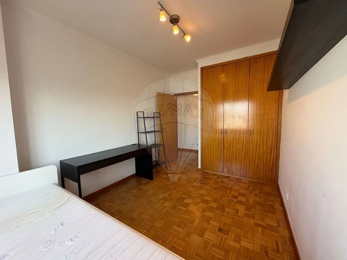 Apartamento T3 para Arrendamento em Canidelo Foto 13