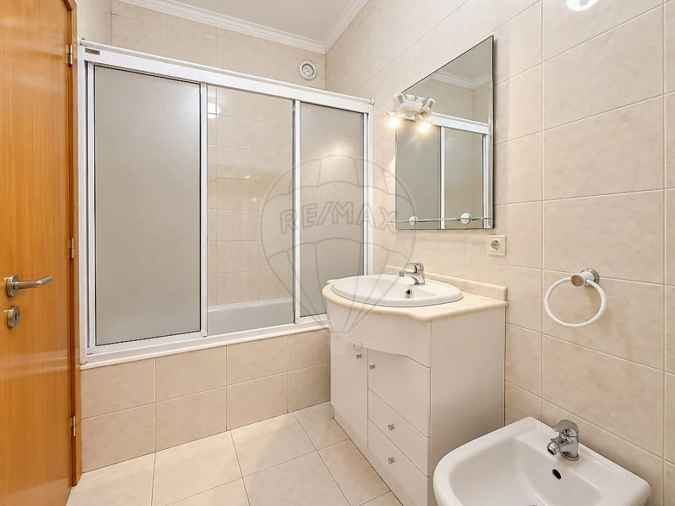 Apartamento T3 para Arrendamento em Canidelo Foto 15