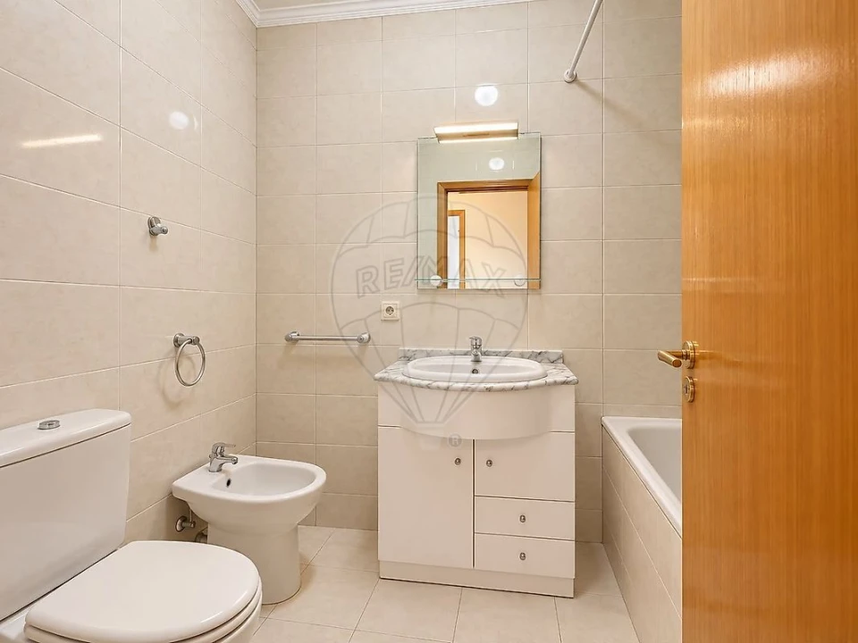 Apartamento T3 para Arrendamento em Canidelo Foto 3