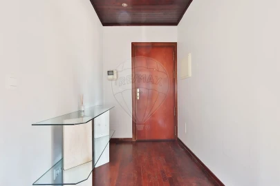 Apartamento T2 para Venda em Venda do Pinheiro e Santo Estêvão das Galés