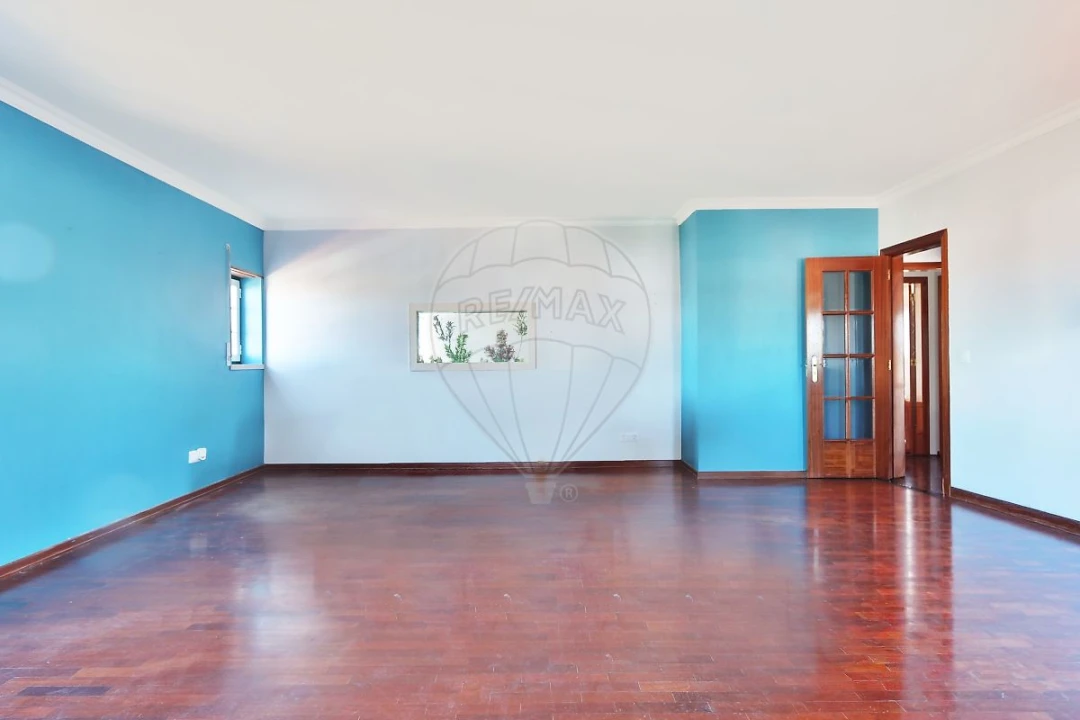 Apartamento T2 para Venda em Venda do Pinheiro e Santo Estêvão das Galés Foto 22