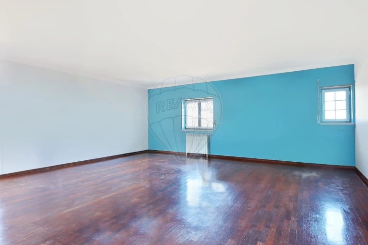 Apartamento T2 para Venda em Venda do Pinheiro e Santo Estêvão das Galés Foto 9