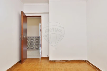 Apartamento T2 para Venda em Agualva e Mira-Sintra