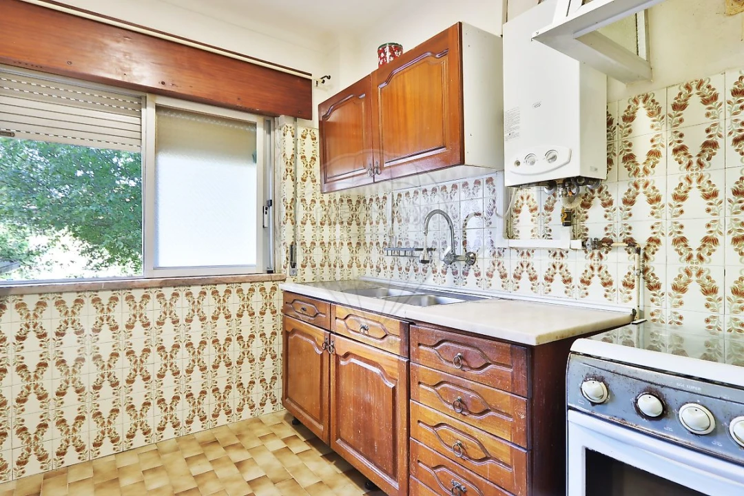 Apartamento T2 para Venda em Agualva e Mira-Sintra Foto 4