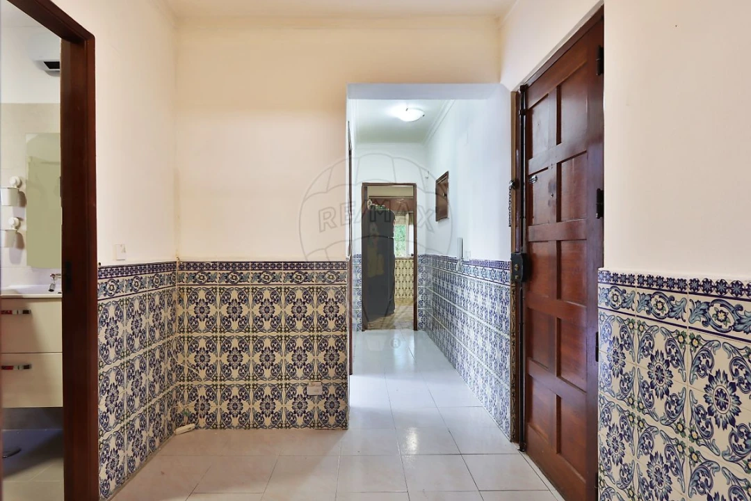 Apartamento T2 para Venda em Agualva e Mira-Sintra Foto 12