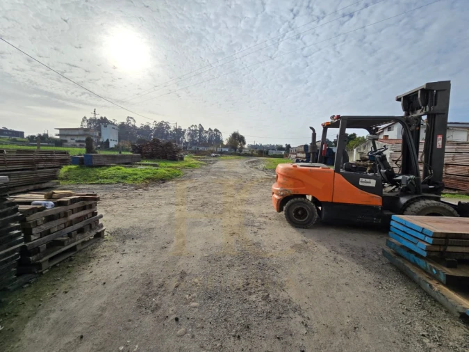 Armazém para Venda em Modivas Foto 5