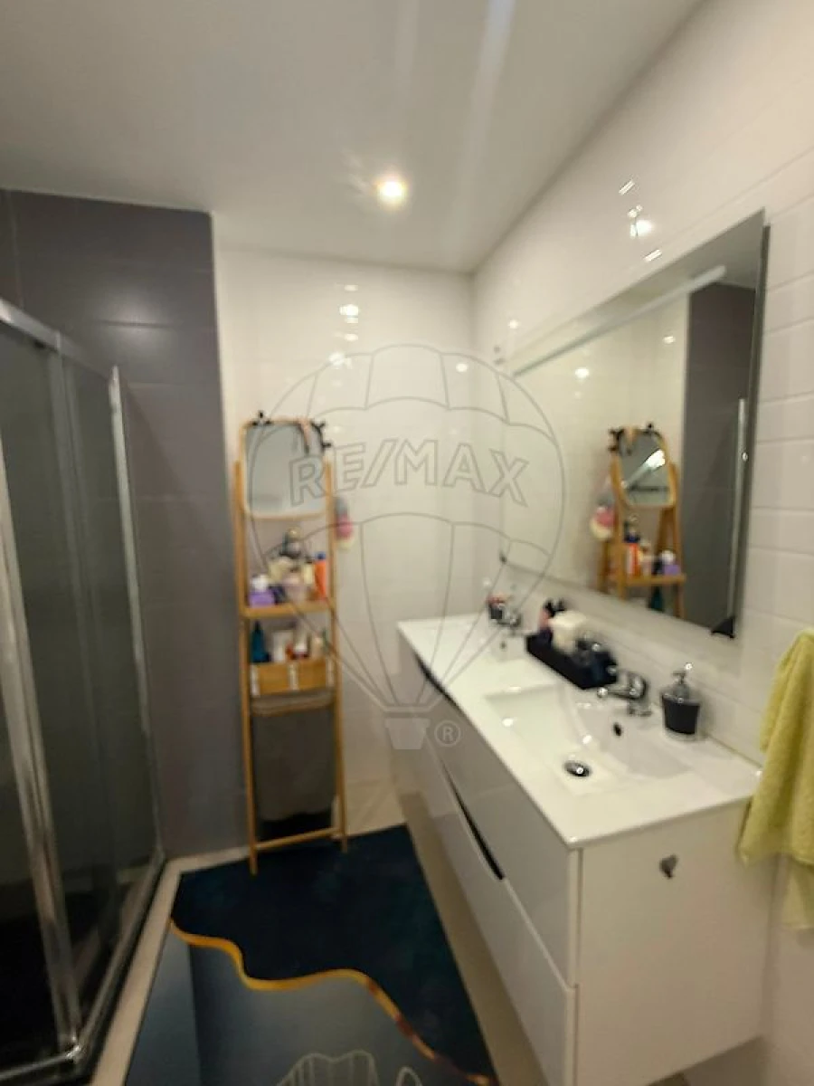 Apartamento T3 para Venda em São Miguel do Souto e Mosteirô Foto 5