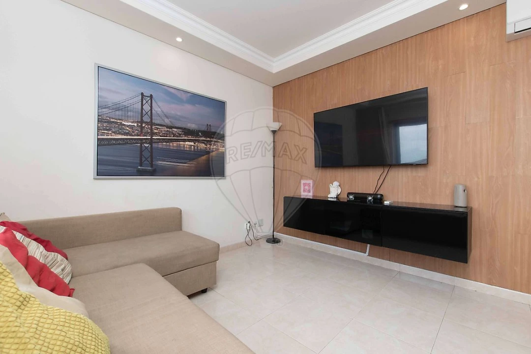Apartamento T2 para Venda em Alverca do Ribatejo e Sobralinho Foto 4