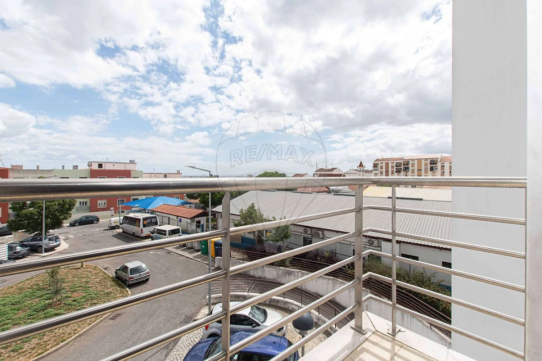 Apartamento T2 para Venda em Alverca do Ribatejo e Sobralinho Foto 13
