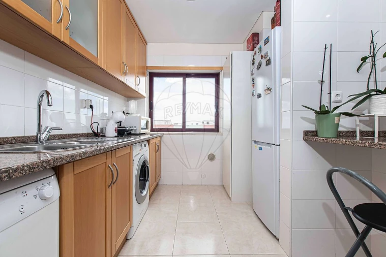 Apartamento T2 para Venda em Alverca do Ribatejo e Sobralinho Foto 8