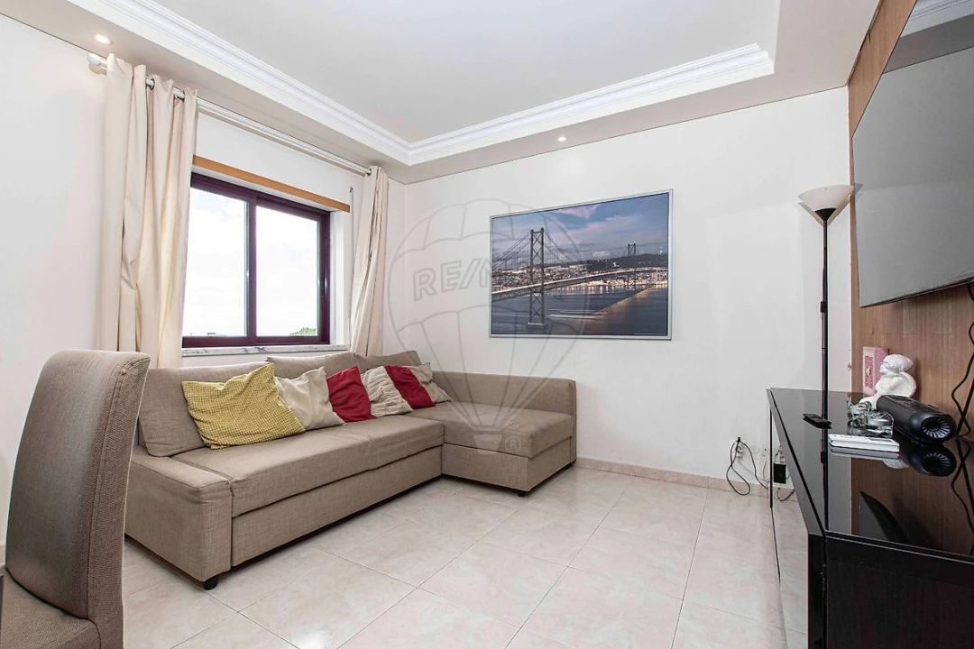 Apartamento T2 para Venda em Alverca do Ribatejo e Sobralinho Foto 3