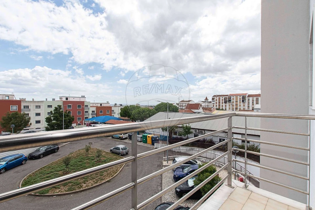 Apartamento T2 para Venda em Alverca do Ribatejo e Sobralinho Foto 10