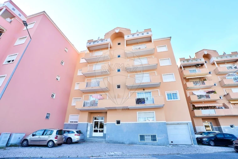 Apartamento T3 para Venda em Póvoa de Santa Iria e Forte da Casa Foto 26
