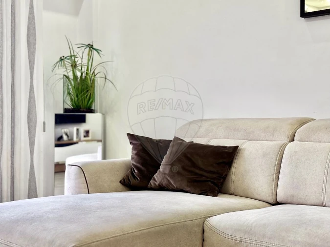 Apartamento T3 para Venda em Póvoa de Santa Iria e Forte da Casa Foto 2