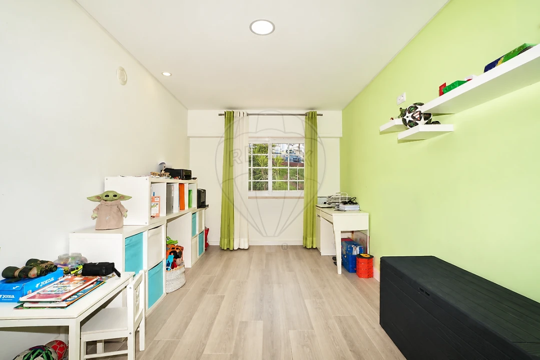 Apartamento T3 para Venda em Póvoa de Santa Iria e Forte da Casa Foto 22