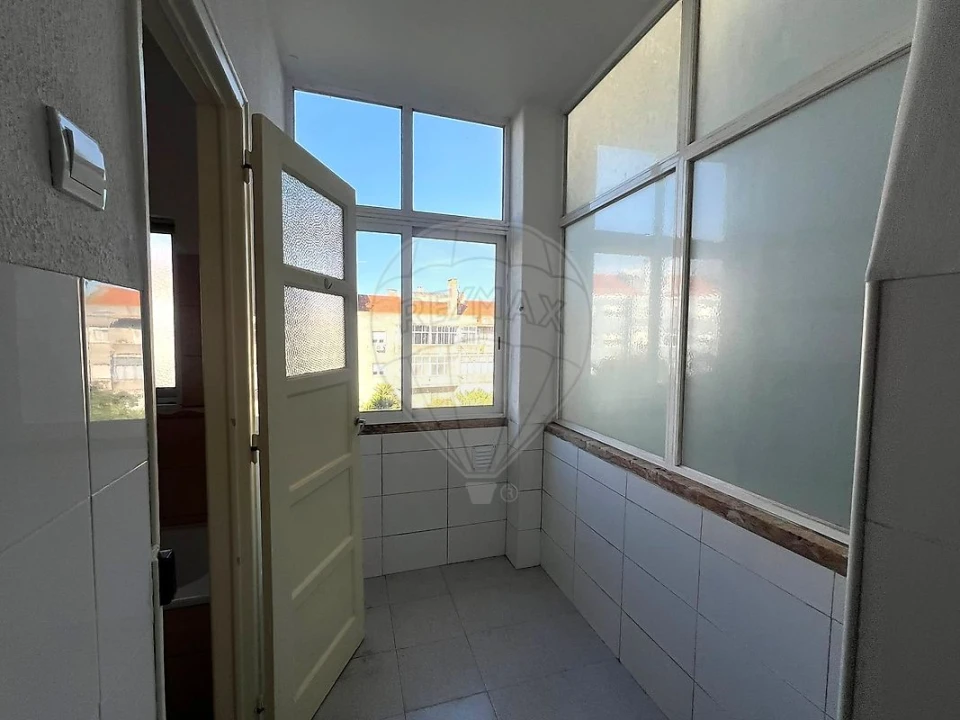 Apartamento T2 para Venda em São Vicente Foto 15
