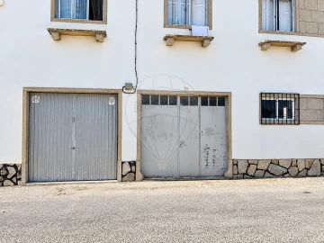 Garagem para Venda em São João das Lampas e Terrugem