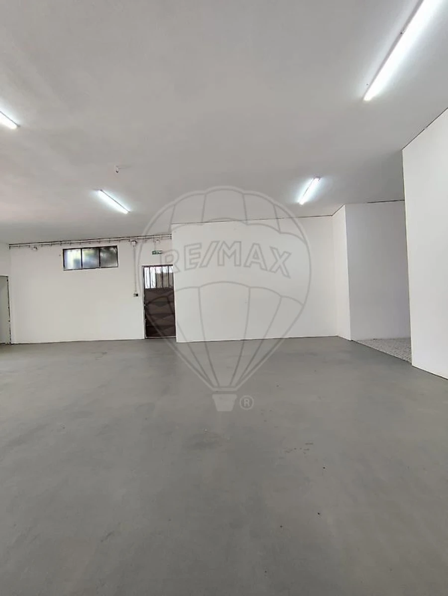 Armazém para Arrendamento em Perafita, Lavra e Santa Cruz do Bispo Foto 14