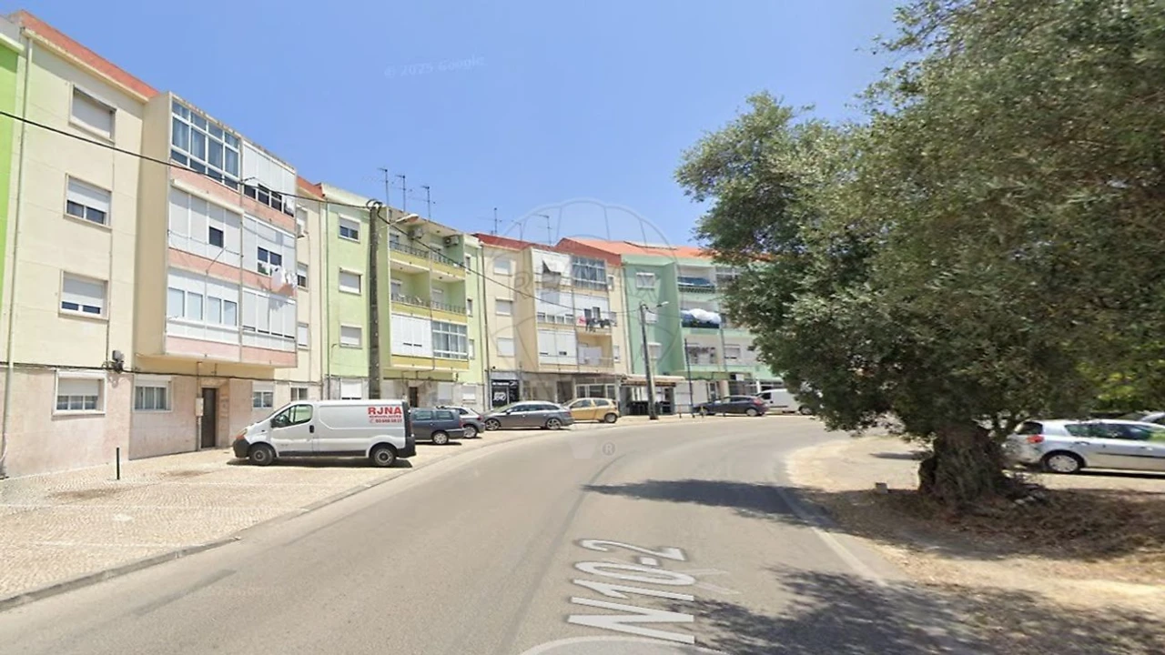 Apartamento T2 para Venda em Seixal, Arrentela e Aldeia de Paio Pires Foto 4