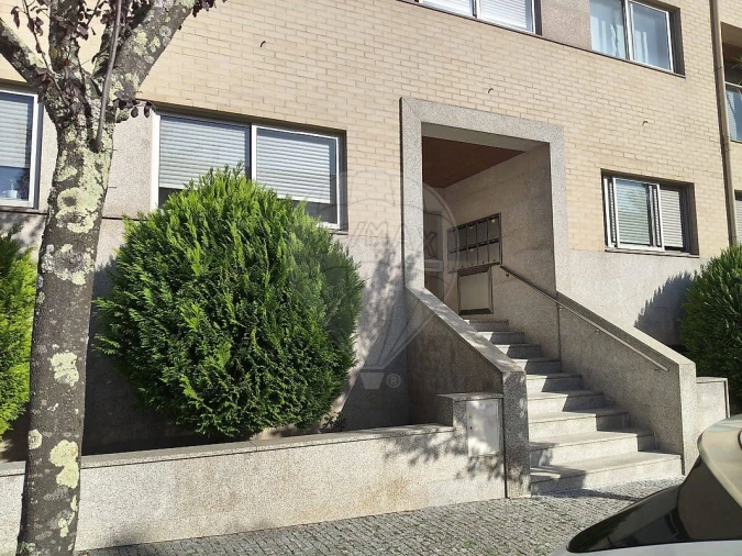 Apartamento T3 para Arrendamento em São Mamede de Infesta e Senhora da Hora Foto 2