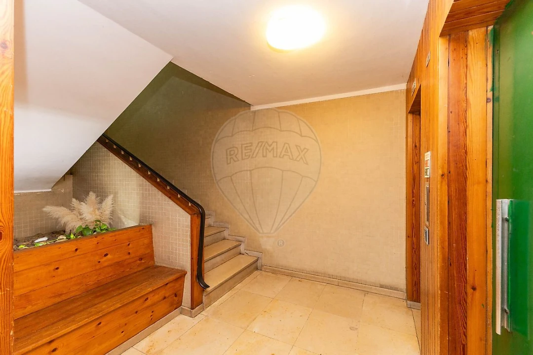 Apartamento T3 para Venda em Paranhos Foto 1