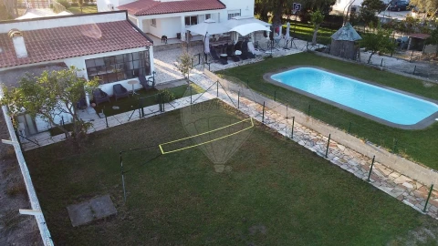 Moradia T7 para Venda em Samora Correia