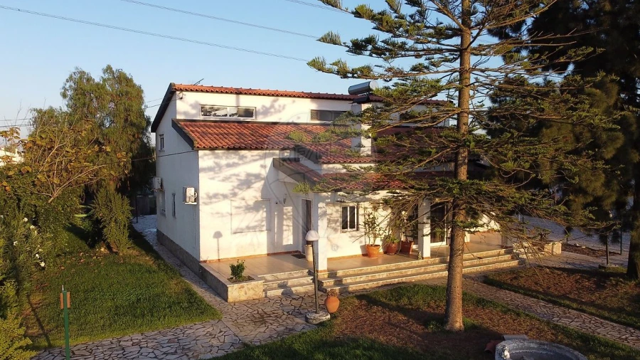 Moradia T7 para Venda em Samora Correia