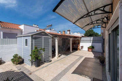 Moradia T3 para Venda em Vila Nova da Rainha