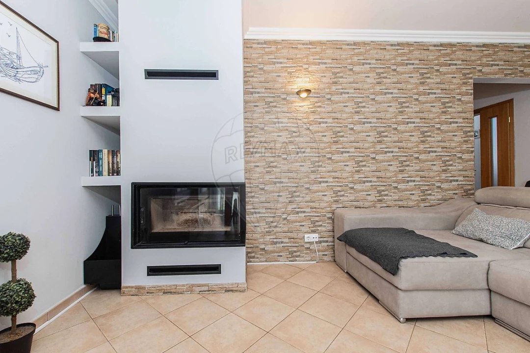 Moradia T3 para Venda em Vila Nova da Rainha Foto 4