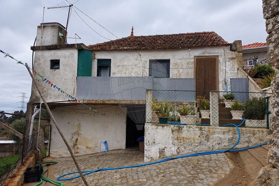 Moradia T2 para Venda em Soalhães Foto 4
